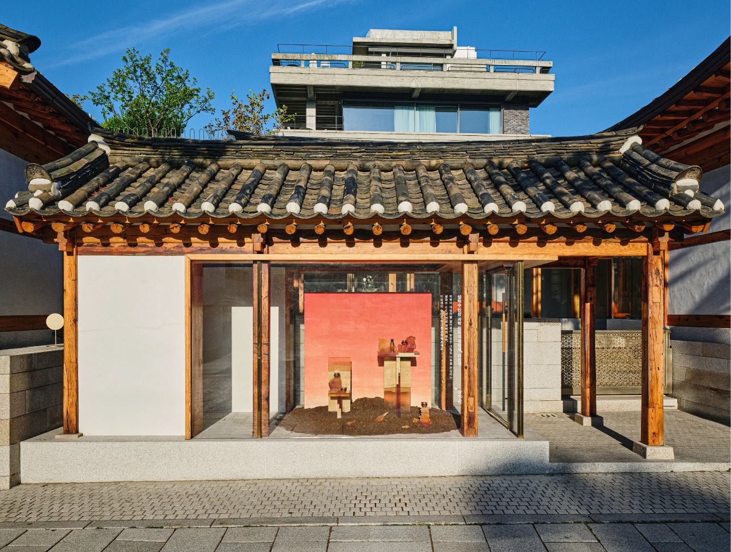 AMOREPACIFIC CREATIVES / Sulwhasoo Ths House of Sulwhasoo Bukchon 북촌 설화수의 집 자음생 캠페인 24_106_01