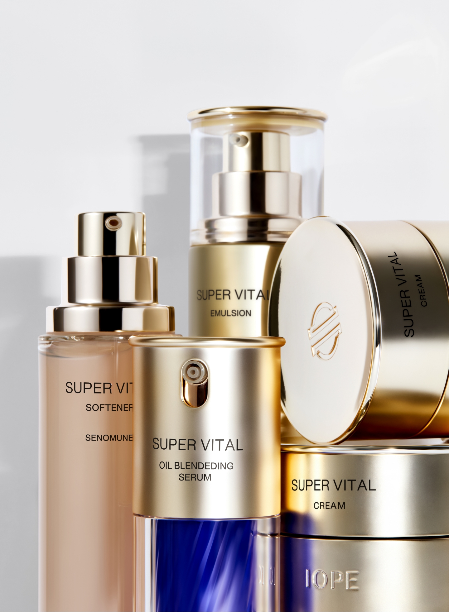 The newly launched IOPE SUPER VITAL LINE 아이오페 슈퍼바이탈 디자인 리뉴얼 24_110_05