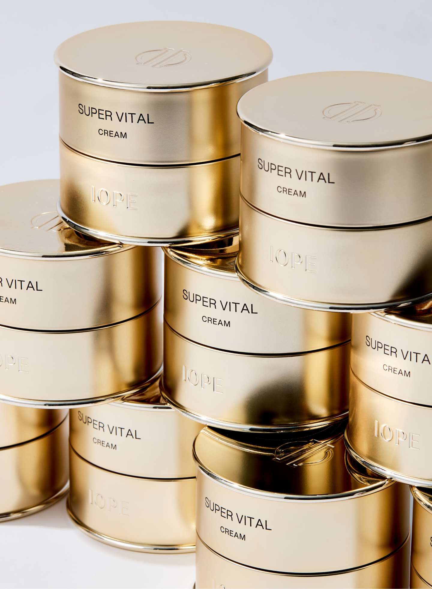 The newly launched IOPE SUPER VITAL LINE 아이오페 슈퍼바이탈 디자인 리뉴얼 24_110_06